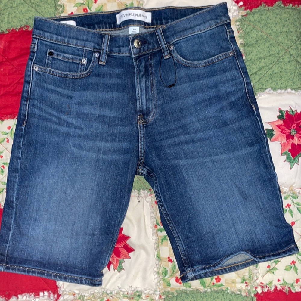 CALVIN KLEIN JEAN SHORTS SIZE 30